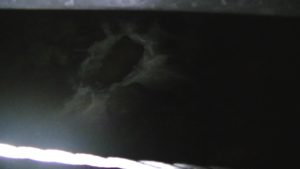 心霊スポットで有名な関之尾滝の大滝をサイキックが夜間に撮影した